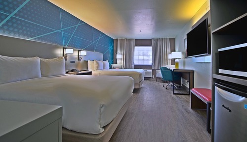 Standard Room, 2 Queen Beds, Accessible, Non Smoking (Bathtub)