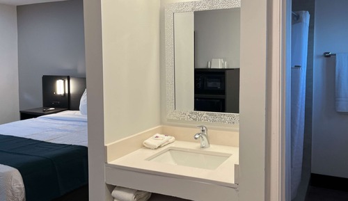 Standard Room, 1 King Bed, Non Smoking, Refrigerator & Microwave