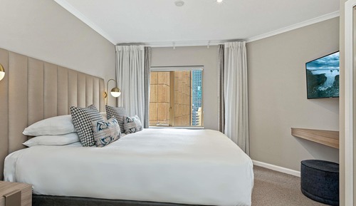 Premium Apartment, 1 Bedroom, City View (1 King Bed)