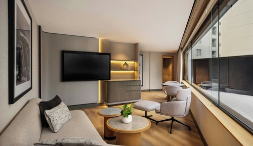 Executive Suite, 1 Bedroom (Corner)