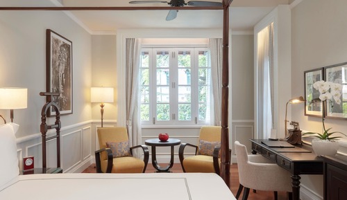 Suite, 1 King Bed, Balcony