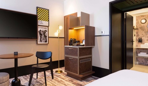 Superior Room, 1 Double Bed, City View
