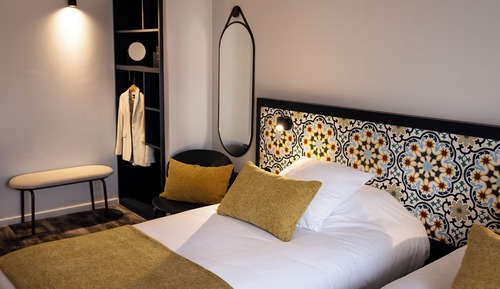 Standard Twin Room