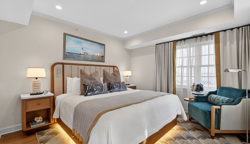 One Bedroom Suite King Water View Main Building