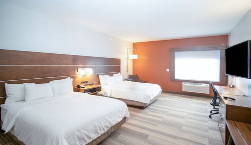 Standard Room, 2 Queen Beds, Mobility Accessible (Accessible Tub)