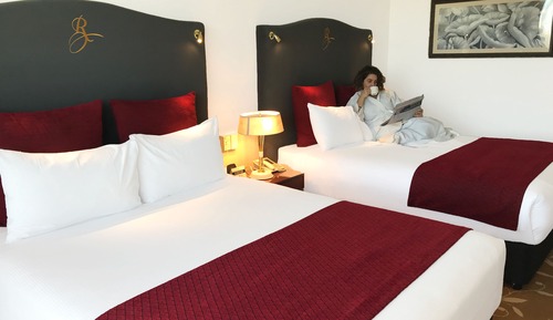 Premium Twin Room, City View