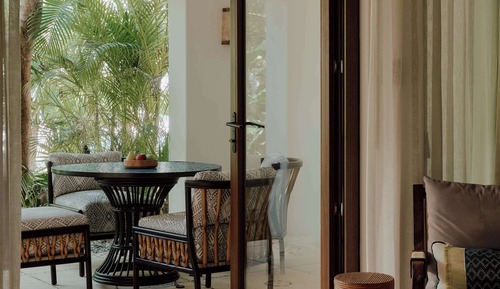 Garden View Premium Suite