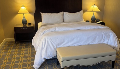 Junior Suite, 1 King Bed with Sofa bed, Courtyard View
