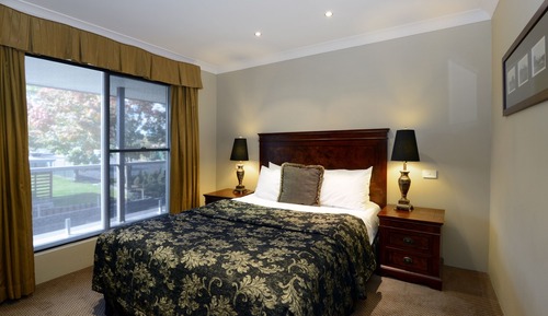 Suite, 2 Bedrooms, Kitchen