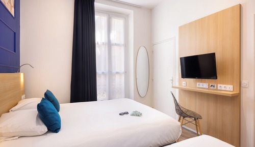 Deluxe Triple Room