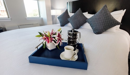 Deluxe Room, 2 Queen Beds, Accessible (Roll-in Shower)