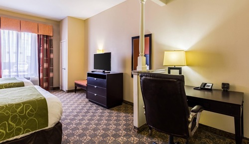 Suite, 2 Queen Beds, Non Smoking