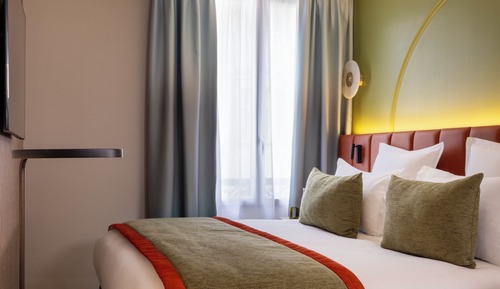 Connecting Rooms