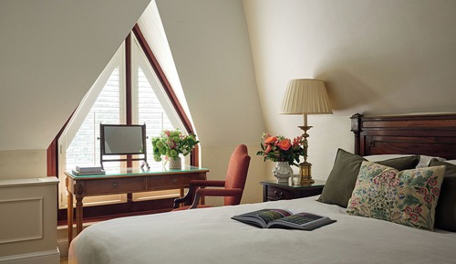 Family Room, 1 Bedroom