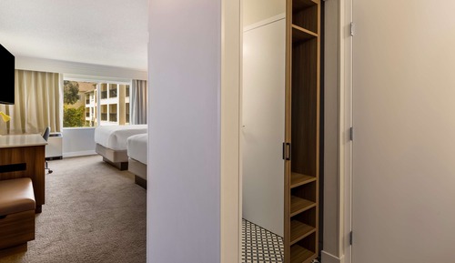 Deluxe Room, 2 Queen Beds