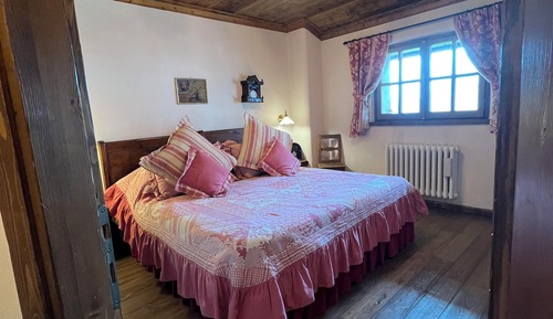 Standard Chalet