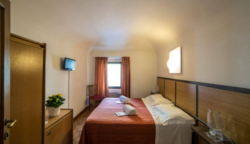 Double Room (Small)