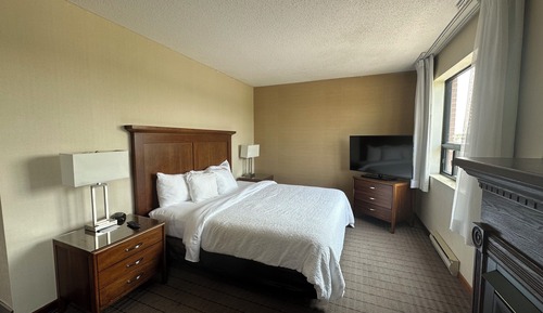 Standard Room, 1 King Bed
