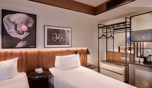 Deluxe Twin Room