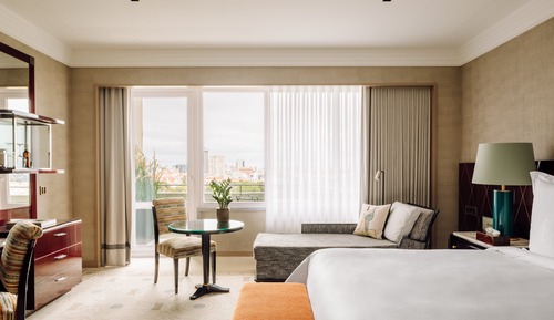 Deluxe Room, 1 King Bed, Park View