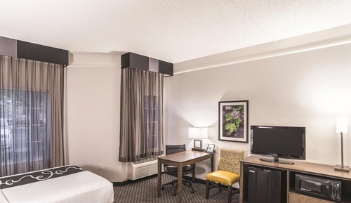 Room, 2 Queen Beds, Non Smoking