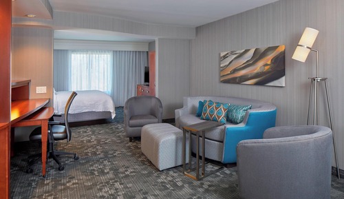 Suite, Multiple Beds