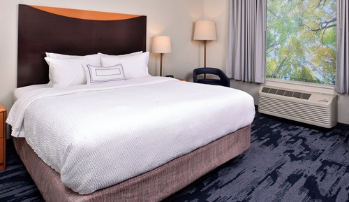 Room, 1 King Bed, Hearing Accessible (Accessible Bathtub)