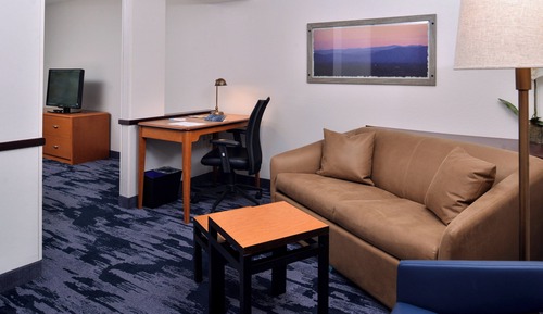 Suite, Multiple Beds, Roll-in Shower (Transfer Shower)