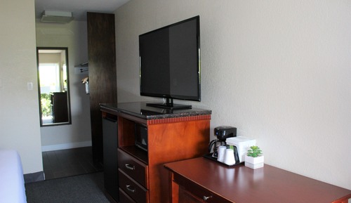 Standard Room, 1 King Bed, Non Smoking