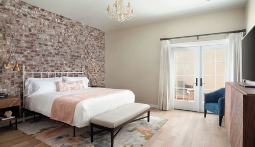 Signature Room, 1 King Bed, Accessible (The Piccolo at Paso Robles Inn)