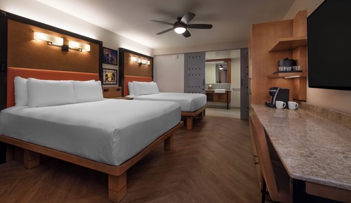 Village - Preferred Room. Wheelchair accessible with tub and option for hearing accessibility. 2 que