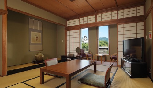 Suite Room with Tatami Area and Castle View Non Smoking