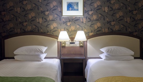 Moderate Twin Room with City View Non Smoking