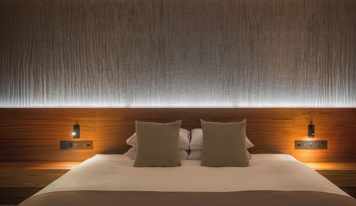Deluxe King Double Room with City View Non Smoking