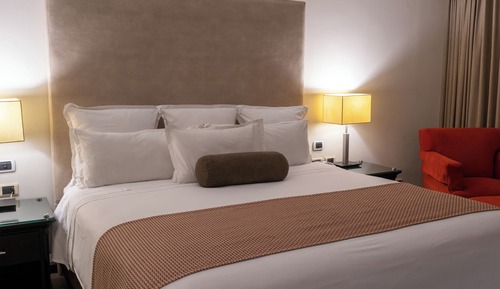 Signature Suite