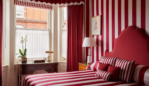 Deluxe Room (King/Twin)