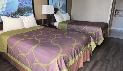 Standard Room, 2 Double Beds, Accessible Bathtub, Non Smoking