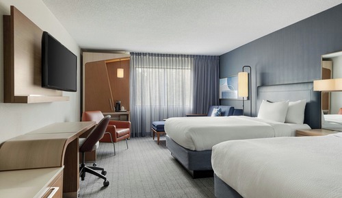 Suite, Multiple Beds