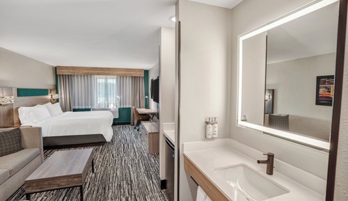 Suite, 1 King Bed (Additional Living Area)