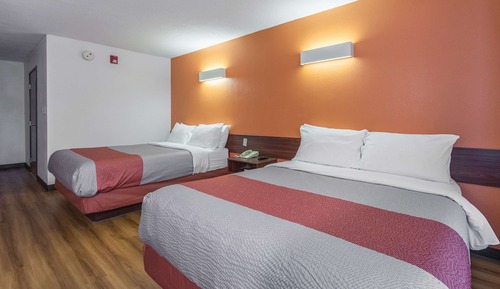 Deluxe Room, 2 Queen Beds, Non Smoking, Refrigerator & Microwave