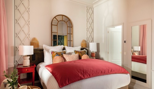 Junior Suite with Spa access