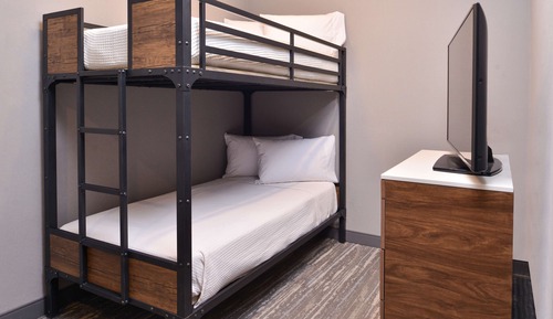 Room, Multiple Beds