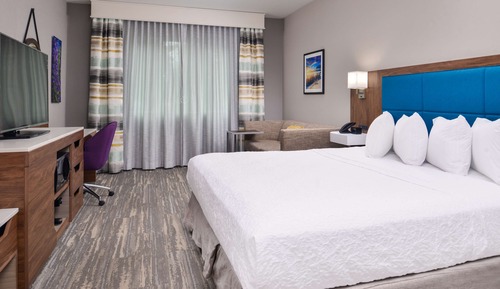 Suite, 1 King Bed, Non Smoking
