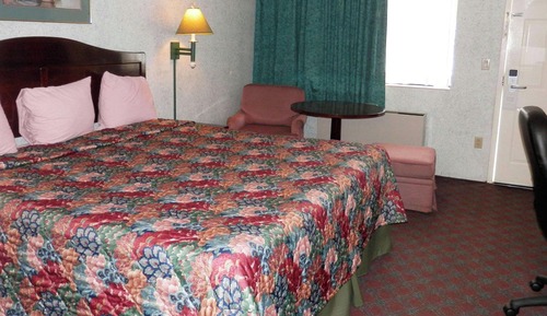One king bed non smoking