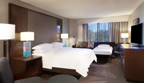 Room, 1 King Bed, Corner