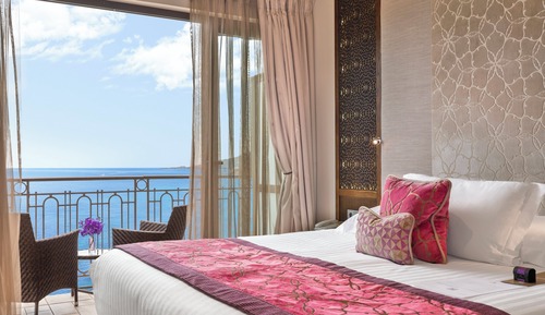 Standard Room, 1 Queen Bed, Beachside (Sea View  or Balcony)