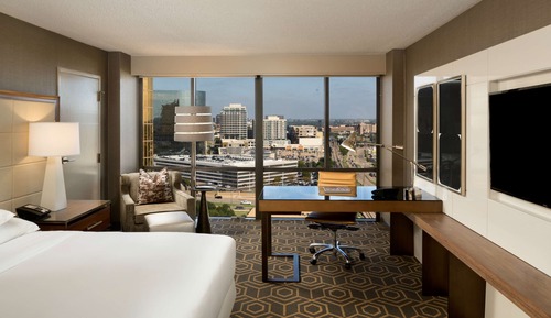 Deluxe Room, 1 King Bed