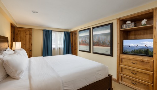 Premier Condo, Fireplace (Montaneros 417)