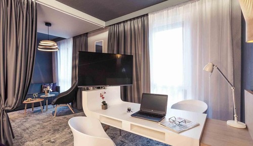Privilege, Junior Suite, 1 King Bed with Sofa bed