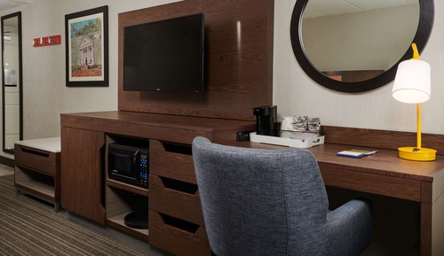Room, 1 King Bed with Sofa bed, Microwave (Study)